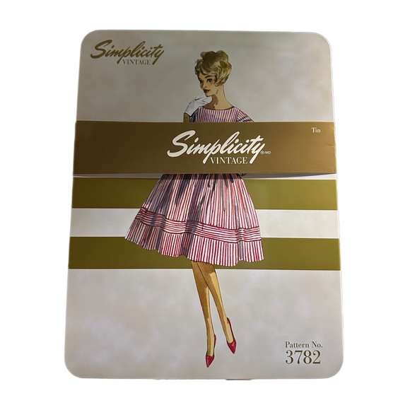 Simplicity Vintage Sewing Tin and Picture Frame Set - Picture 3 of 5